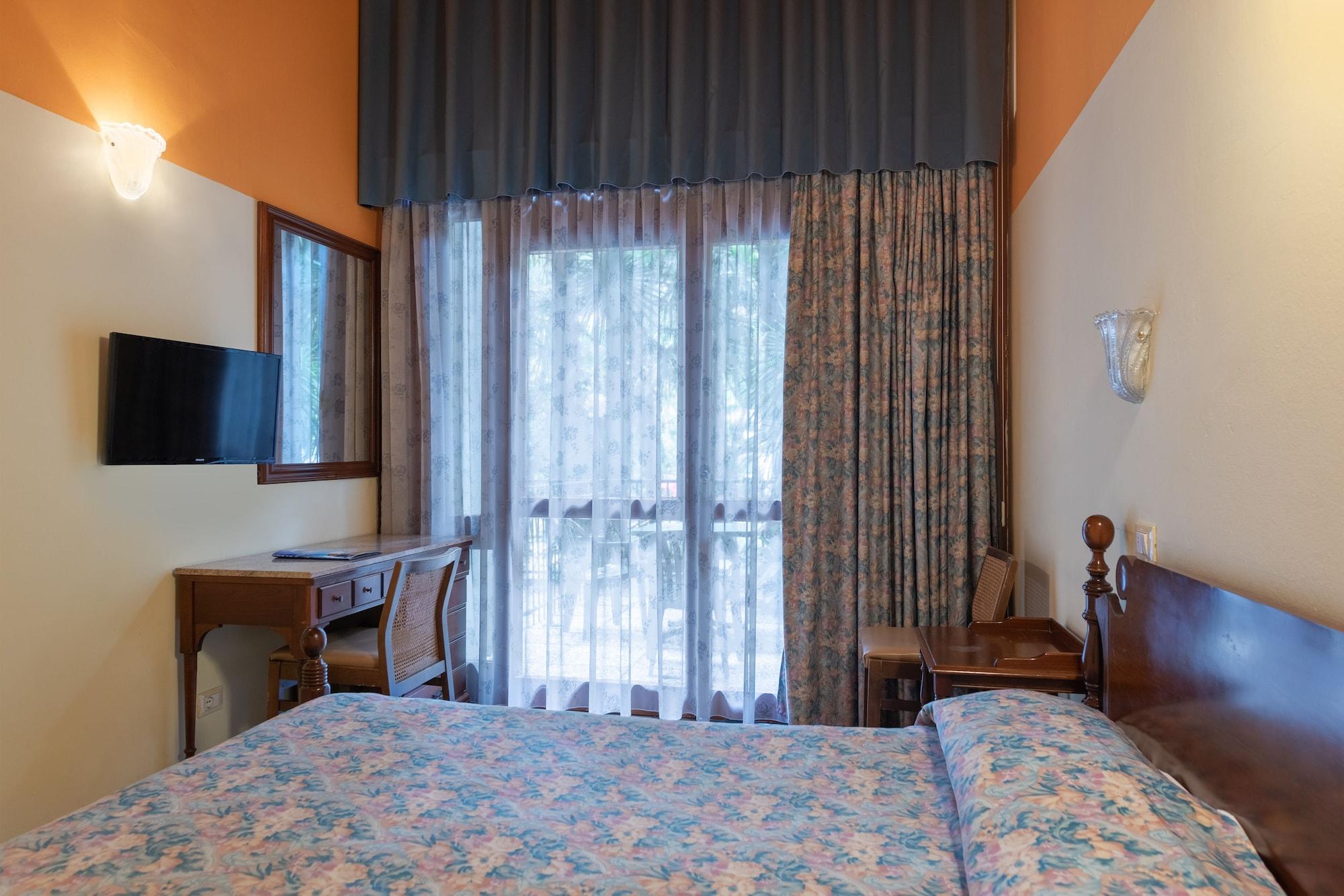 Hotel Palme&Suite Garda  Dış mekan fotoğraf