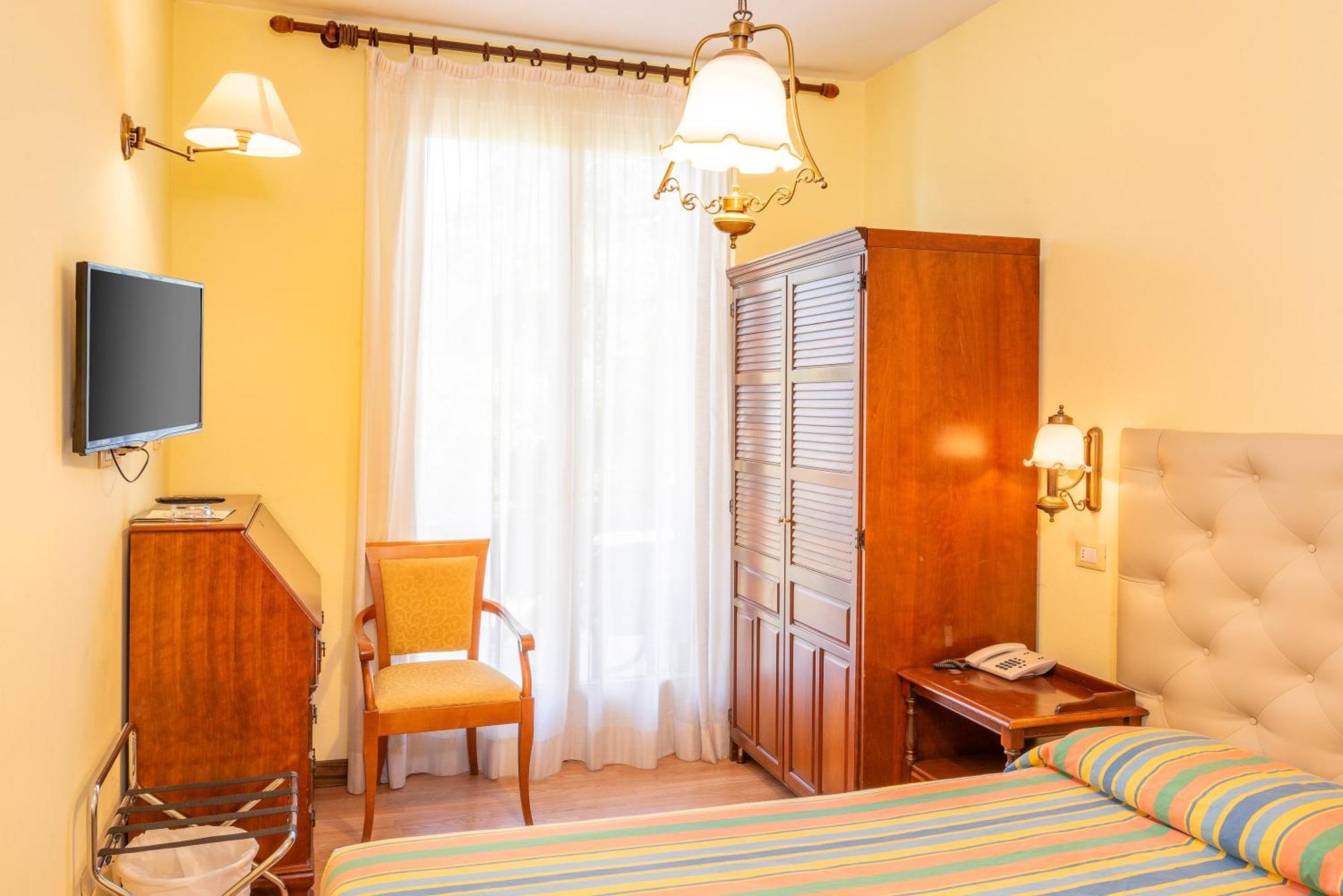 Hotel Palme&Suite Garda  Dış mekan fotoğraf